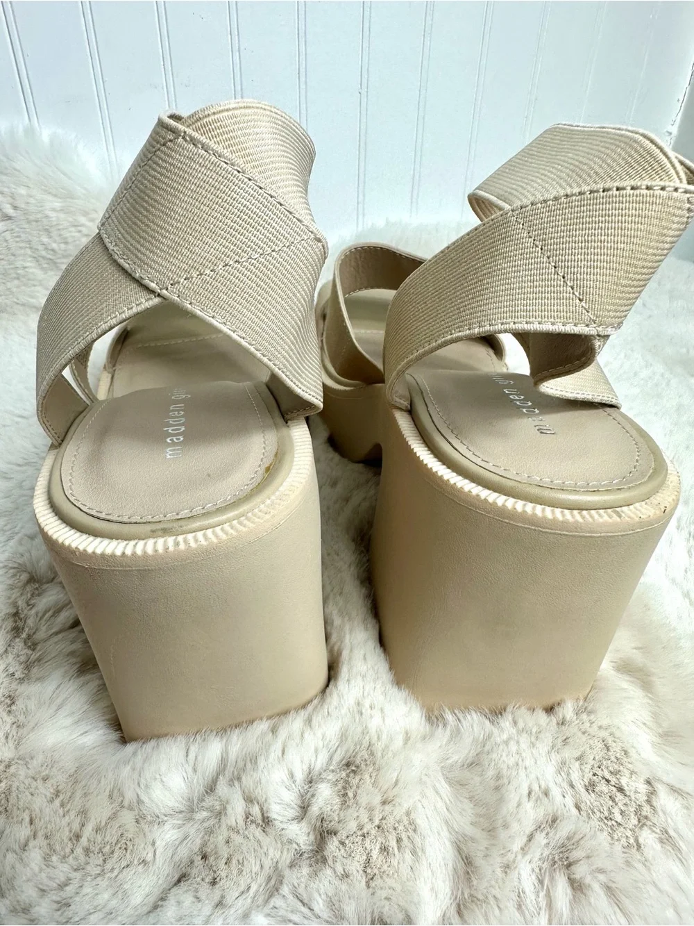 Madden Girl Chunky Templee Platform  Sandals